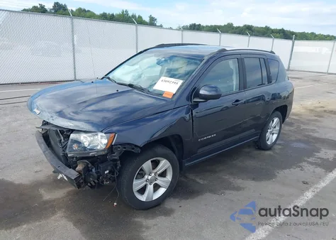 2015 Jeep Compass Latitude z USA, uszkodzony, nr VIN 1C4NJCEAXFD171538